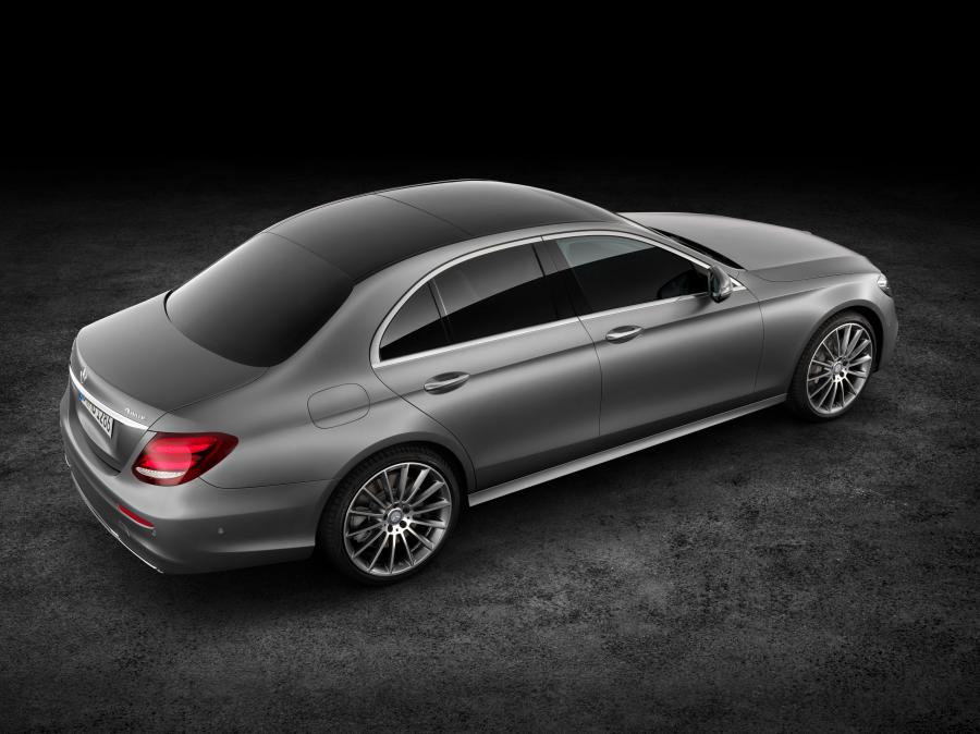  Mercedes-Benz E400 4Matic AMG Line 2016 года  (фото 19 из 29)
